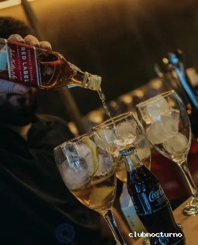 Lavoe Copas & Cocktails