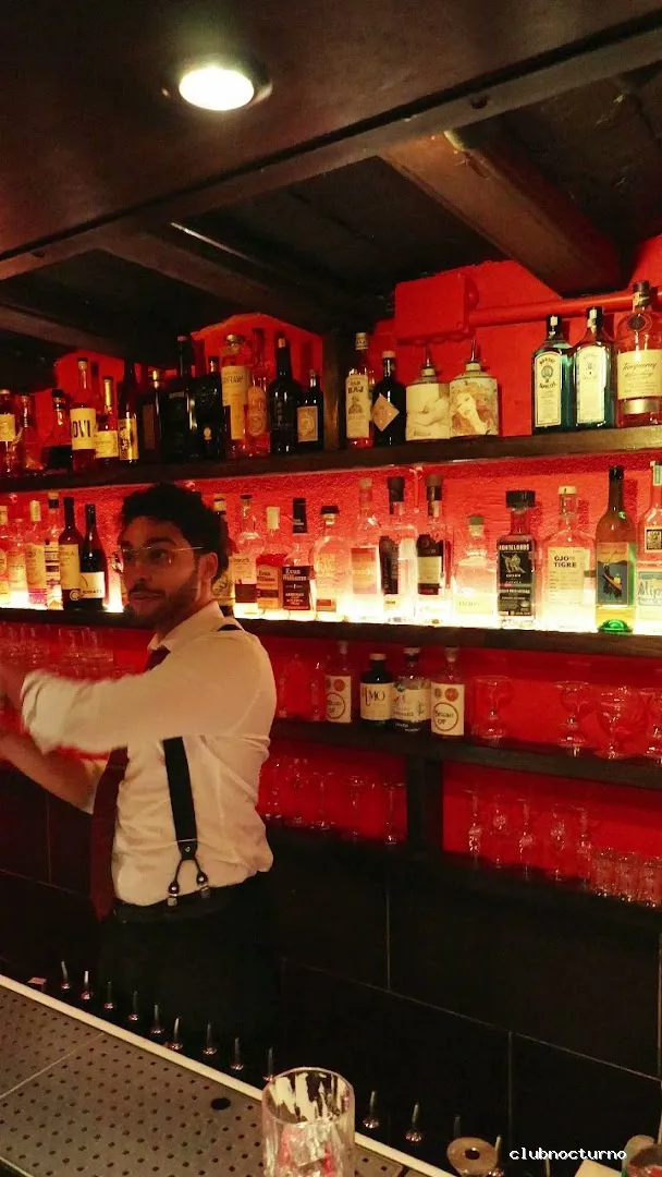 Gangsta’s Paradise - Cocktail Bar, Speakeasy en Barcelona