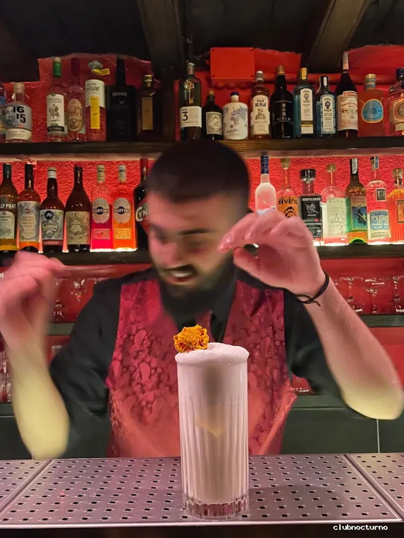 Gangsta’s Paradise - Cocktail Bar, Speakeasy en Barcelona