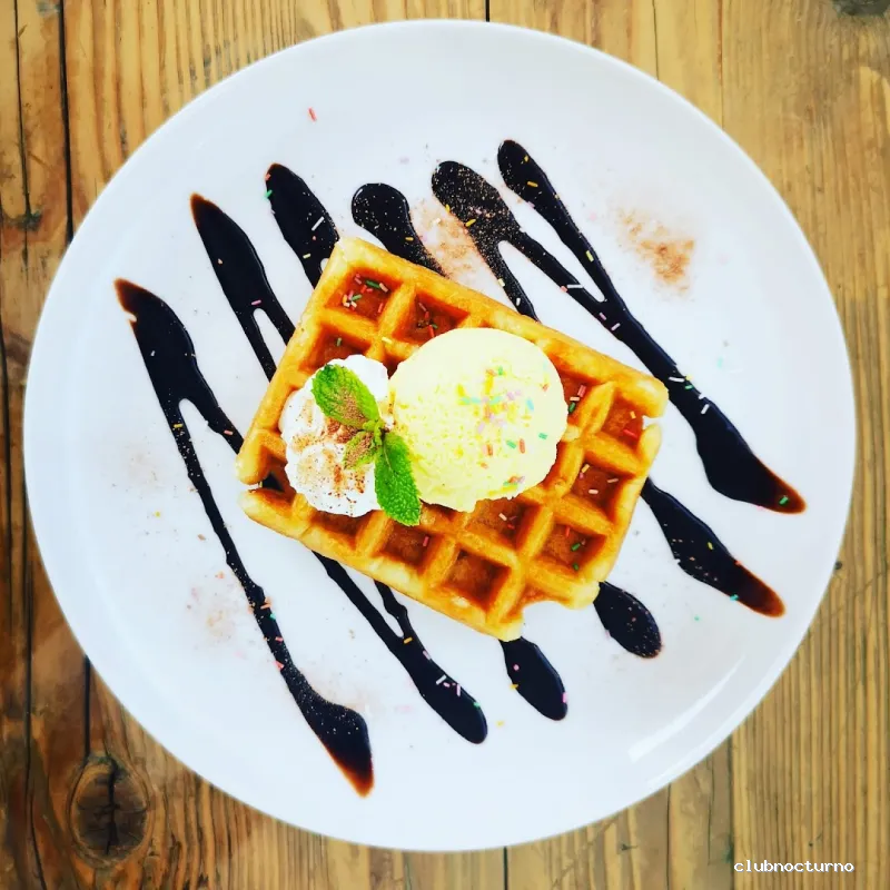 &Waves food and drink