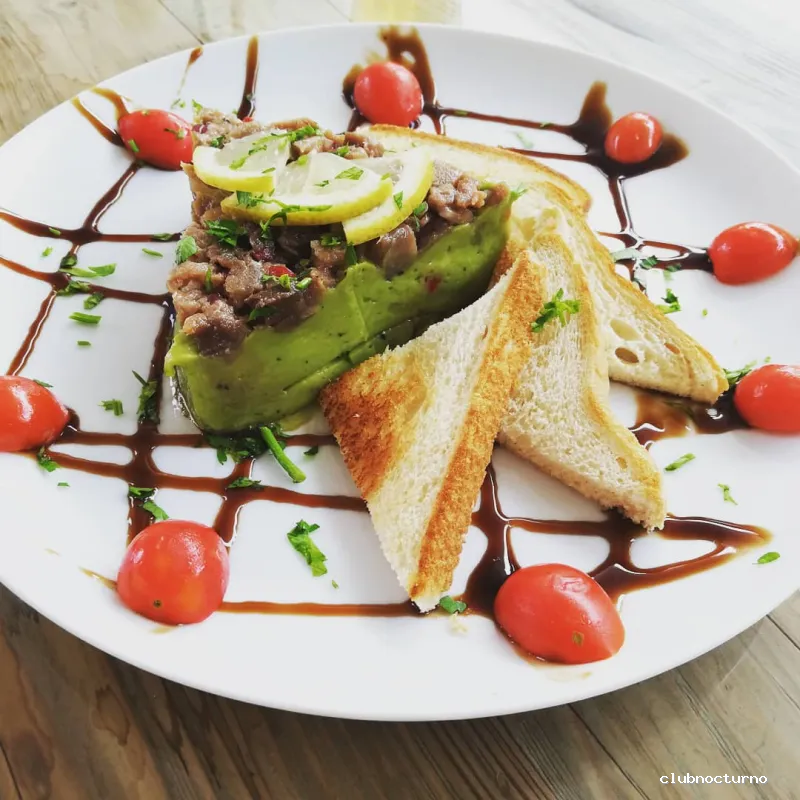 &Waves food and drink