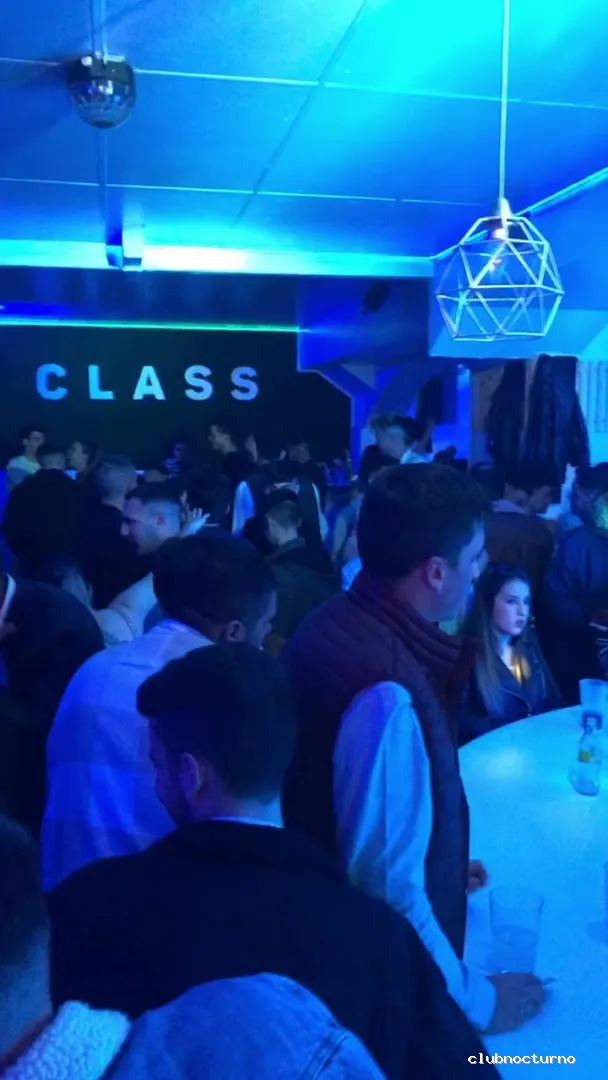 Class Disco Pub