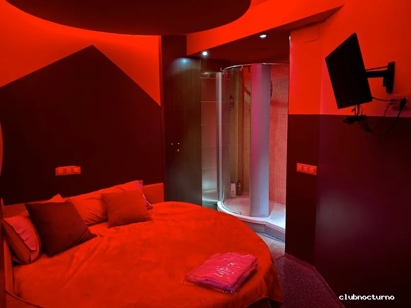 SKYLAB - Gentlemen’s Club