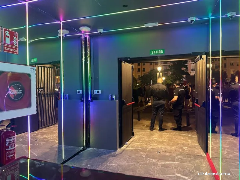 Long Play Madrid - Discoteca en chueca