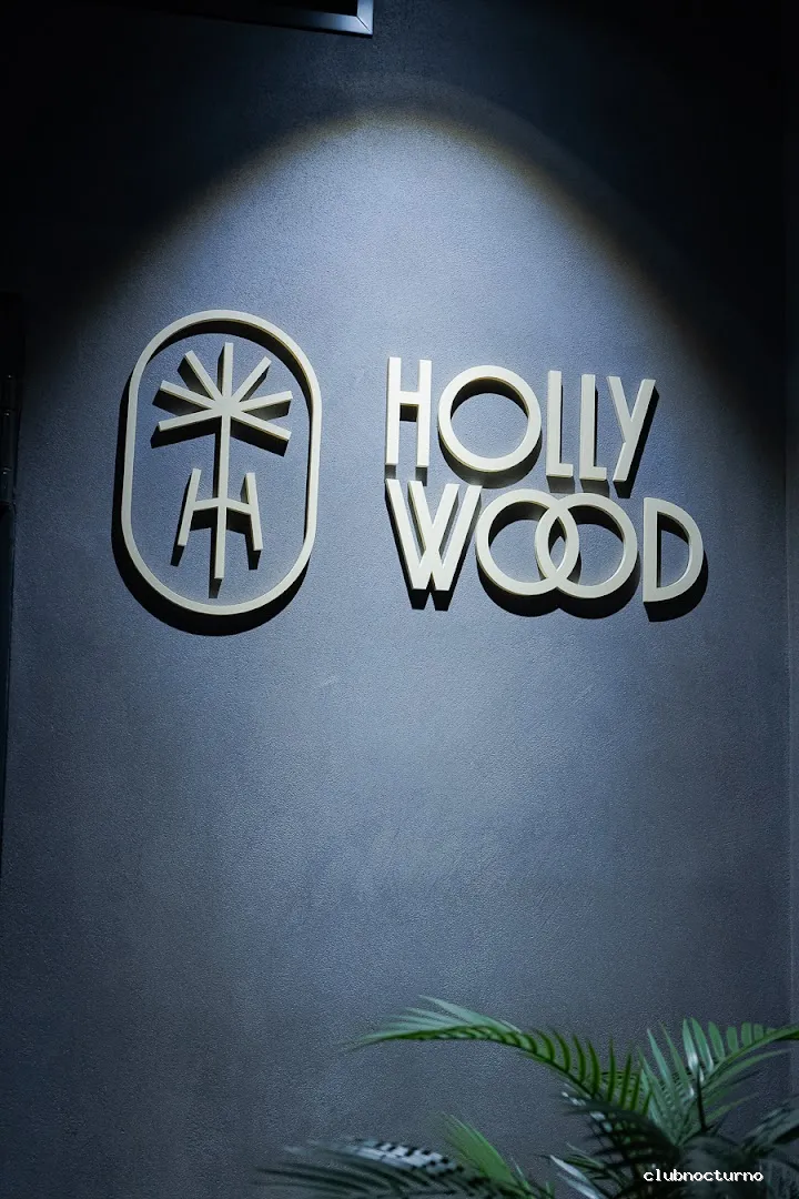 Hollywood Social Pub