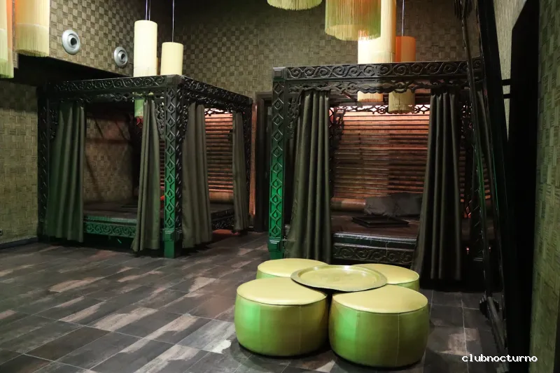 Las Palmeras - Night Pub Alicante