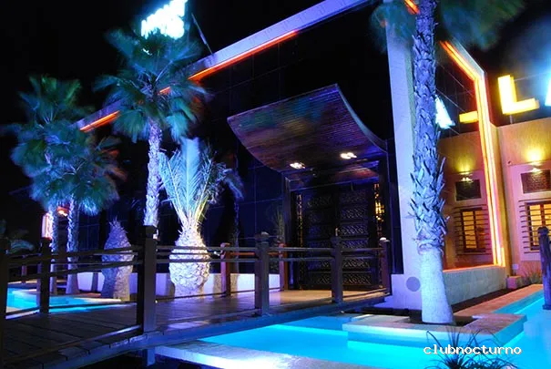 Las Palmeras - Night Pub Alicante