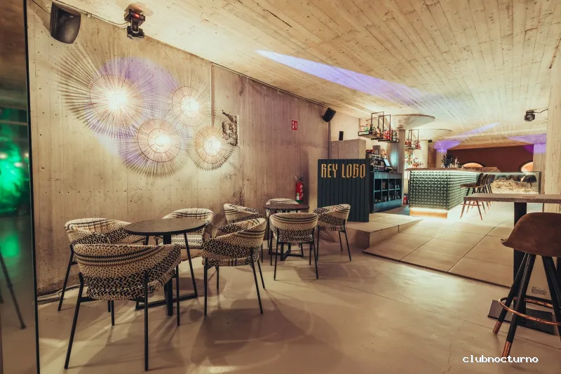 Rey Lobo The Club