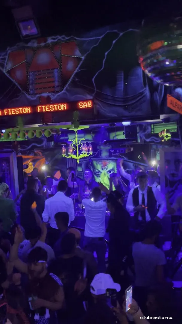 Discoteca Crepúsculo Club