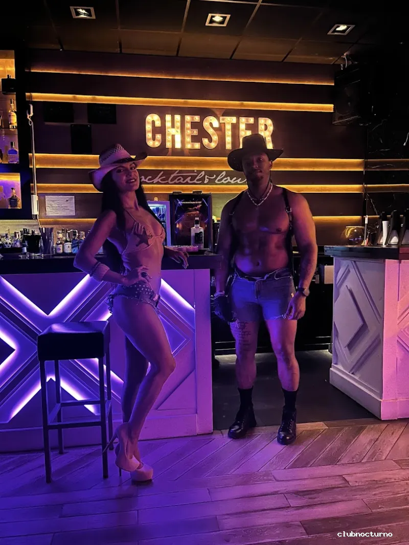 CHESTER COCKTAIL & LOUNGE