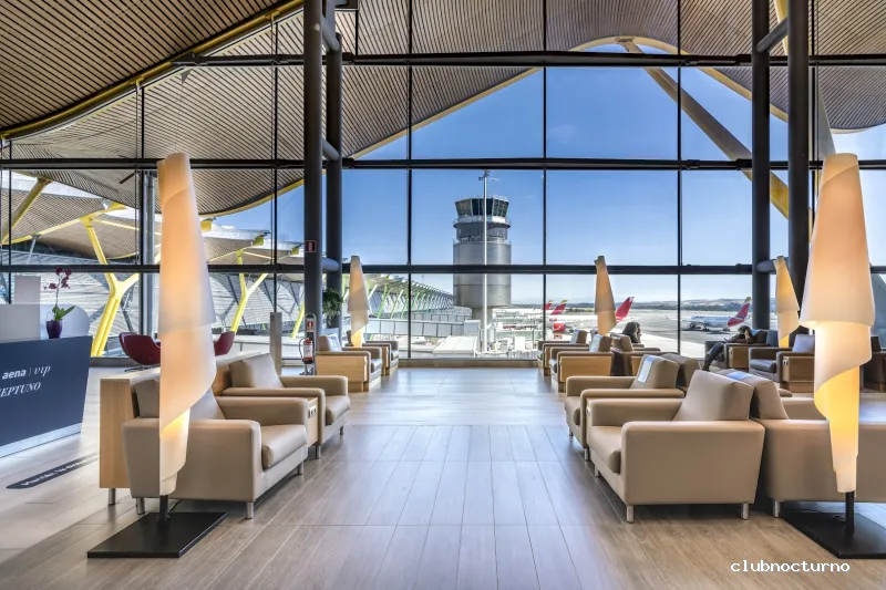Sala VIP Neptuno Aeropuerto Adolfo Suárez Madrid Barajas T4S (MAD)