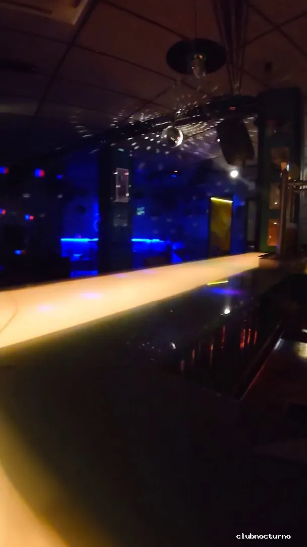 Es Vinil Cafe - Lounge