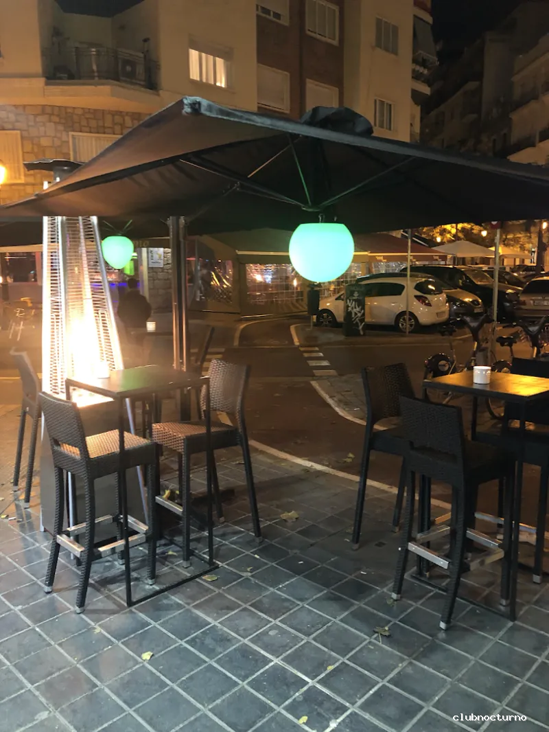 ROA LOUNGE MUSIC & DREAMS