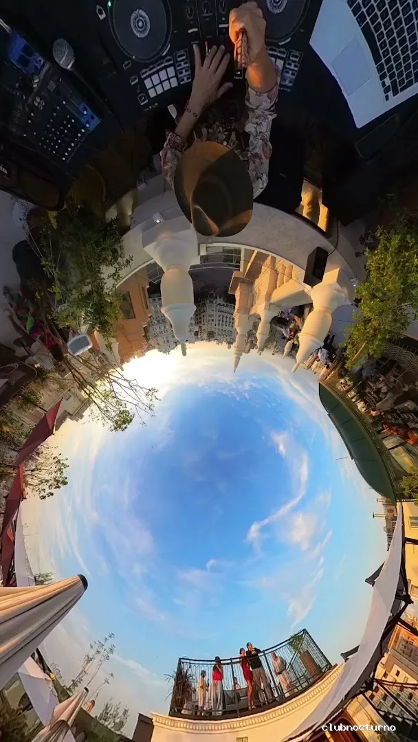 Atenea Sky ✢ Rooftop