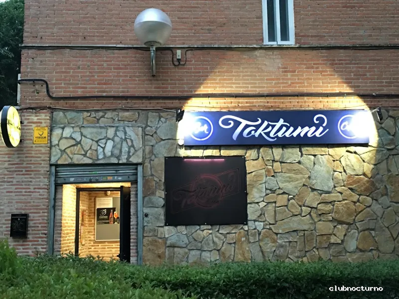 Toktumi Bar de Copas