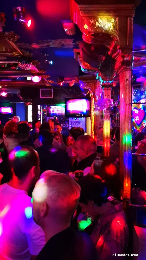 Six Colours - Granada