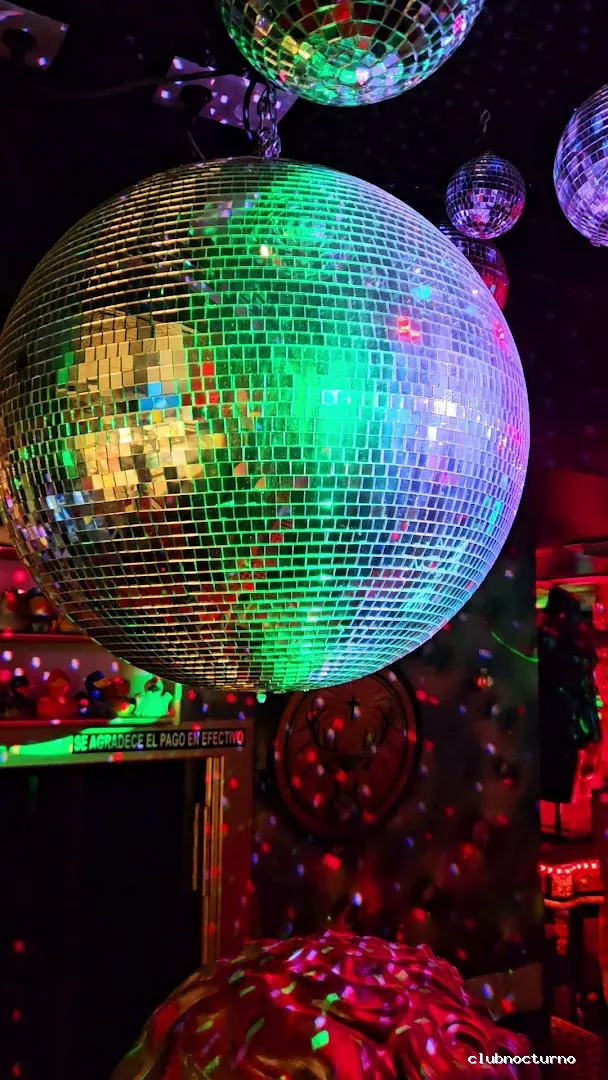 Six Colours - Granada