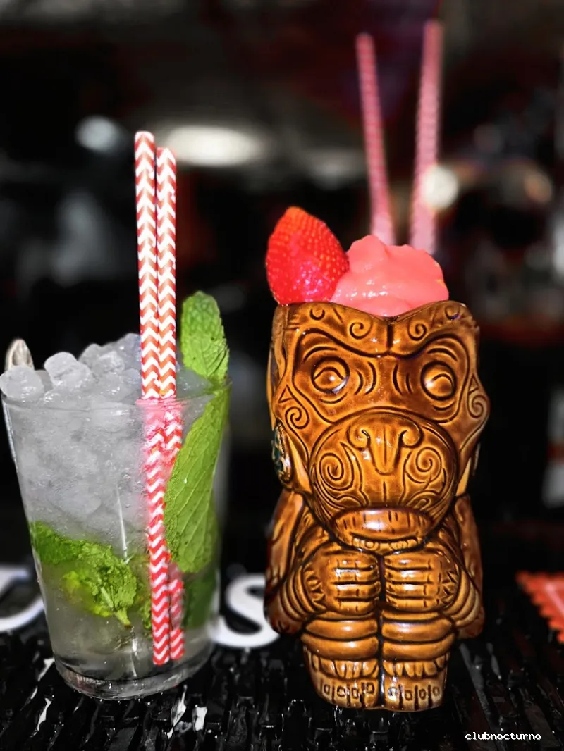 Blue Orange Lounge / Pool House Terrace