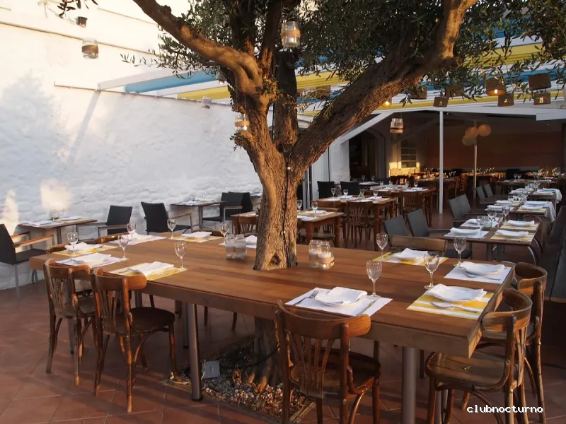 Restaurante SíKim Empuriabrava | Pub & Disco