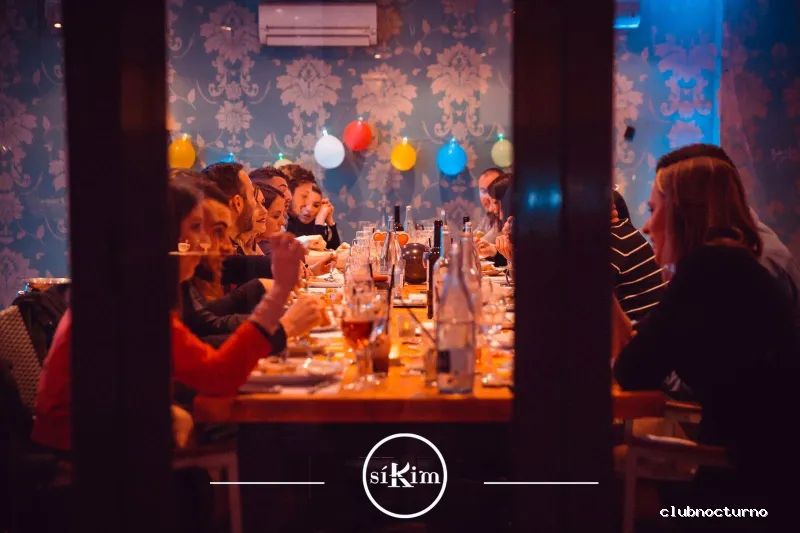 Restaurante SíKim Empuriabrava | Pub & Disco