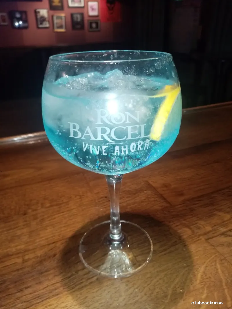 UNDERGROUND ROCK-BAR