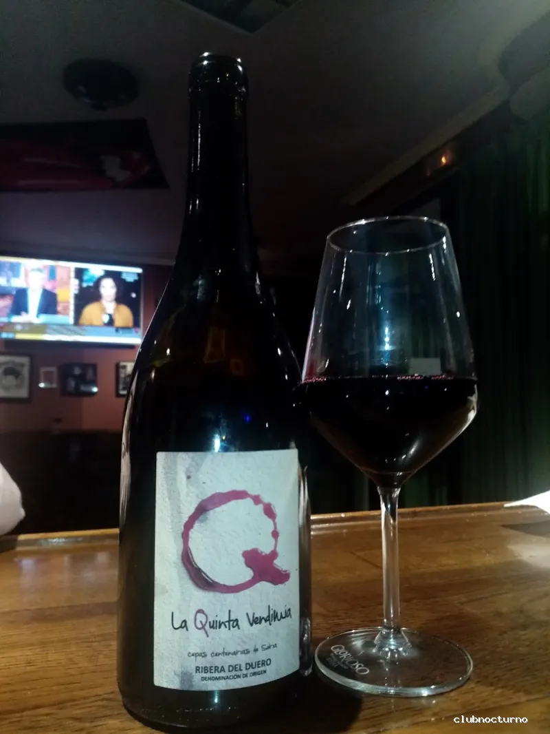 UNDERGROUND ROCK-BAR