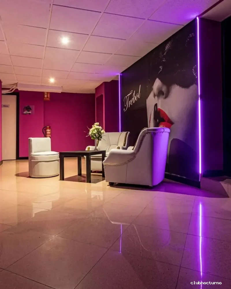 Discoteca Latina TREBOL