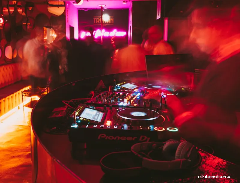 TRuHAN - Madrid Night Club