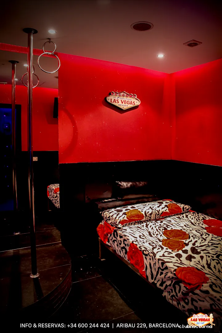 Strip Club Barcelona | Las Vegas Night Girl