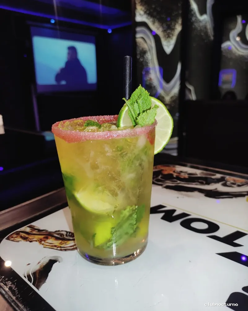 TomTom Cocktail & Shisha Lounge