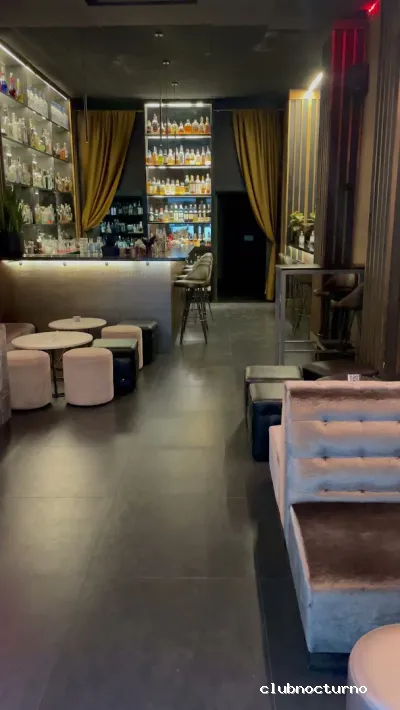 Mr White Cocktail Bar