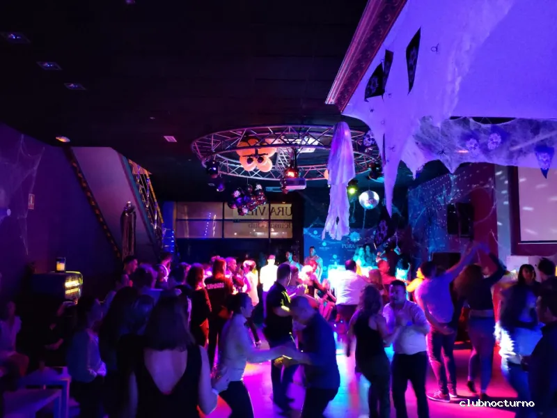 Pura vida scape club