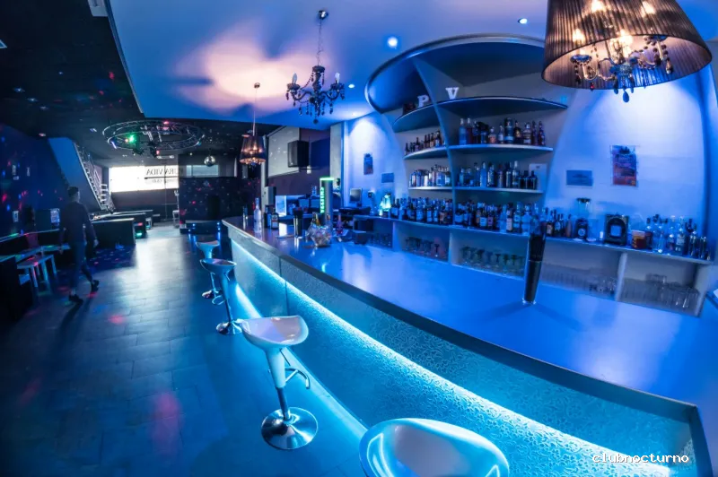 Pura vida scape club