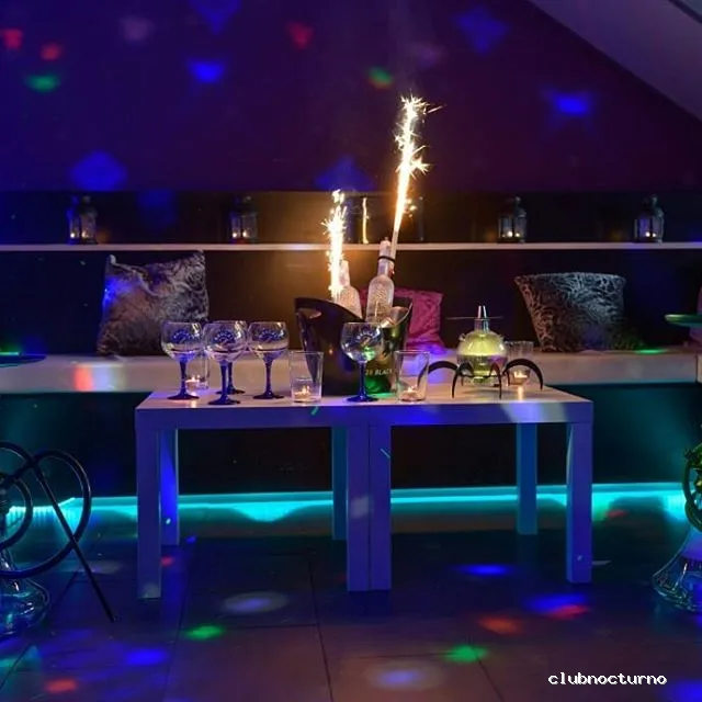 Pura vida scape club