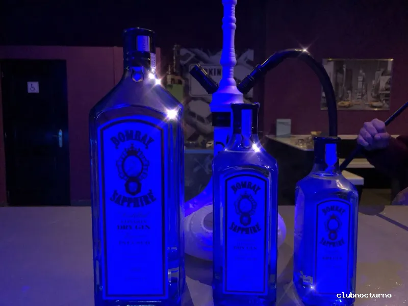 Pura vida scape club