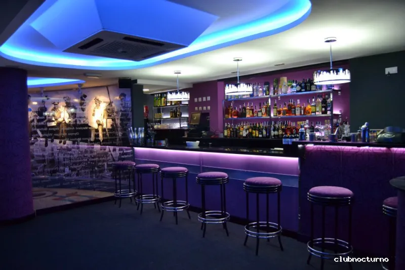 Belmont Lounge Bar - Cáceres