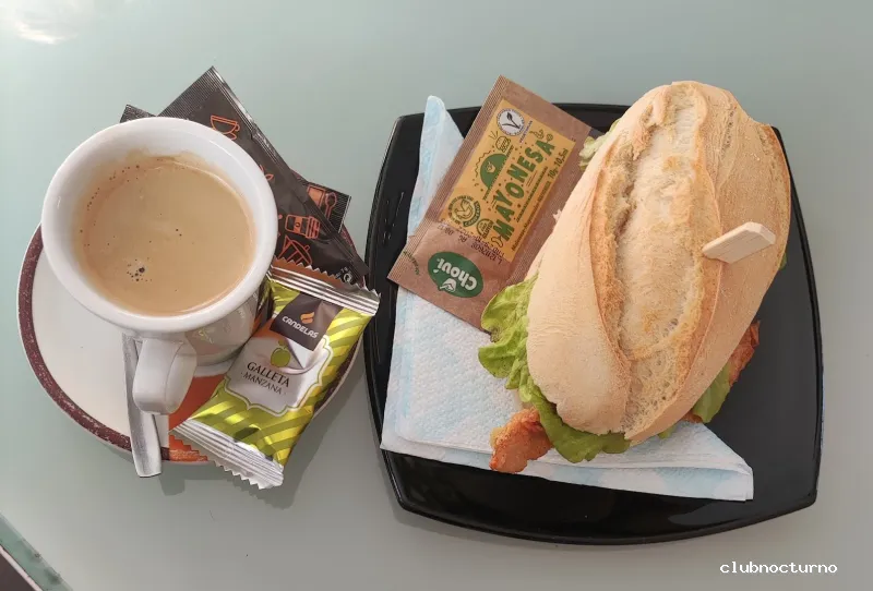 CAFETERIA - CERVECERIA DARK - NAVIA