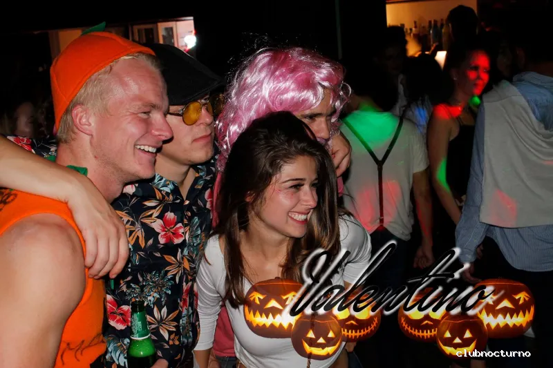 Singular by La Embajada