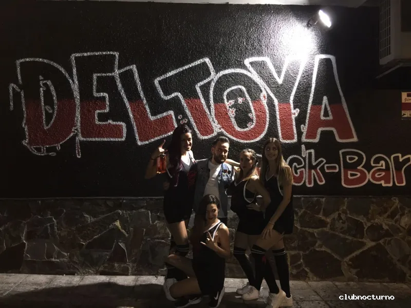 Deltoya Rock bar