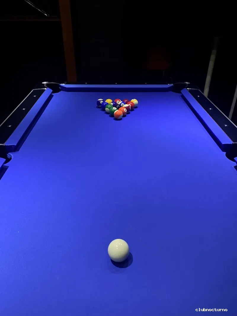 Disco-pub "Forever young"