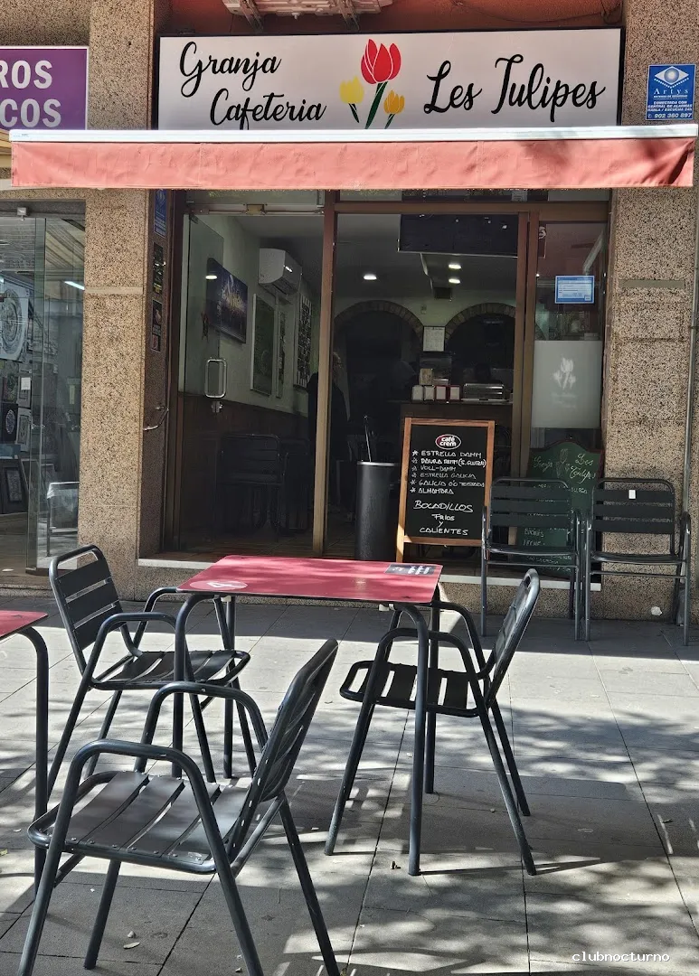 Granja Cafeteria les Tulipes