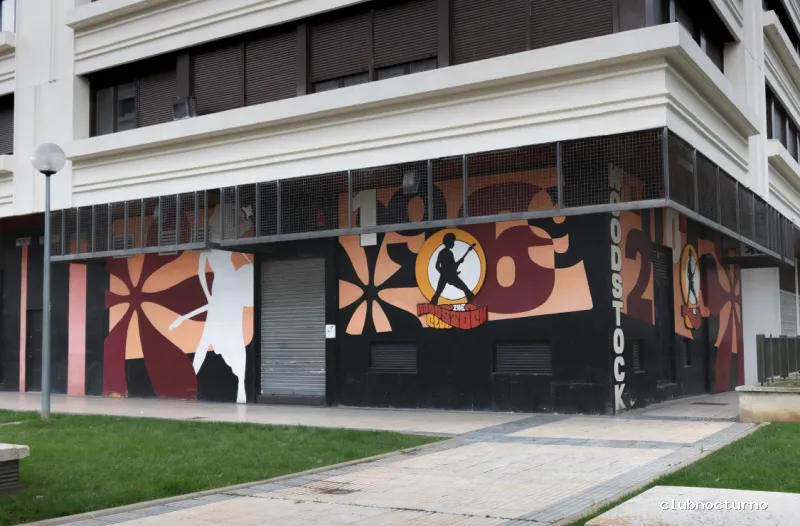 Woodstock Pamplona Bar