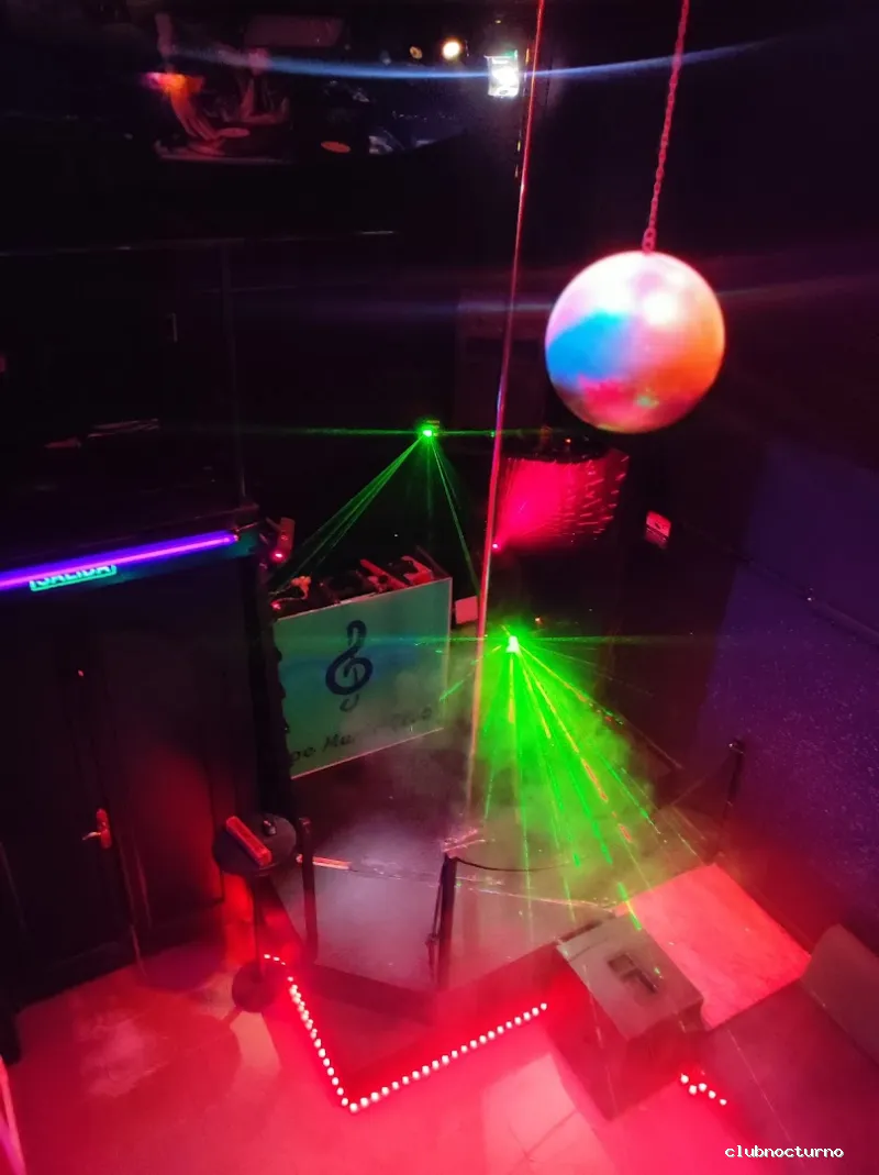 Aloe Showgirls Ibiza Night club"