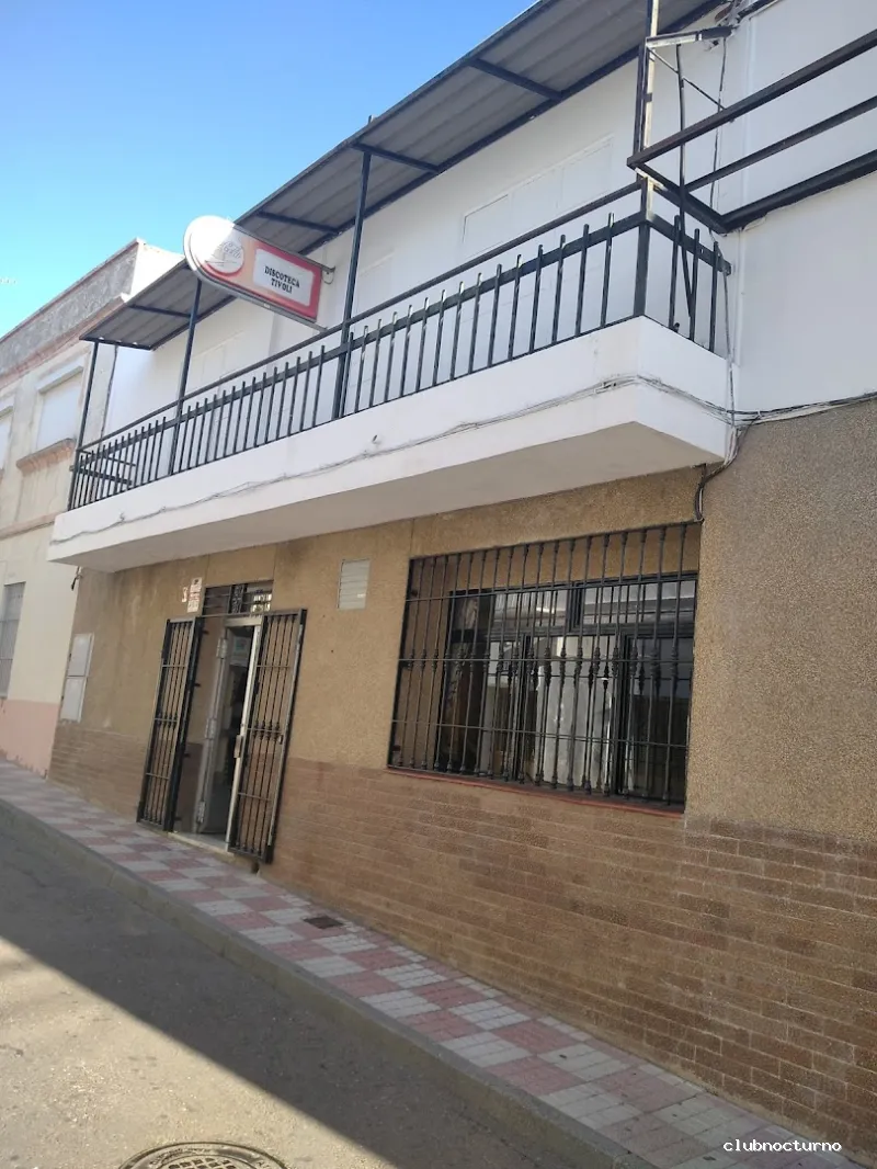 Café - Bar - Discoteca TÍVOLI