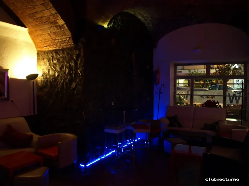 DISCOBAR COCTELERIA ZAFRA WHAT’S UP