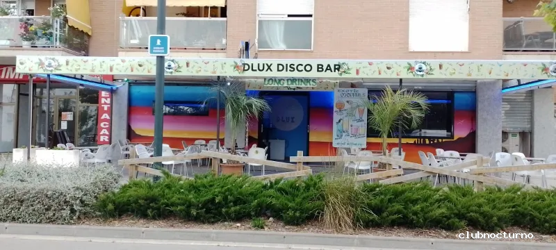 DLUX DISCO PUB