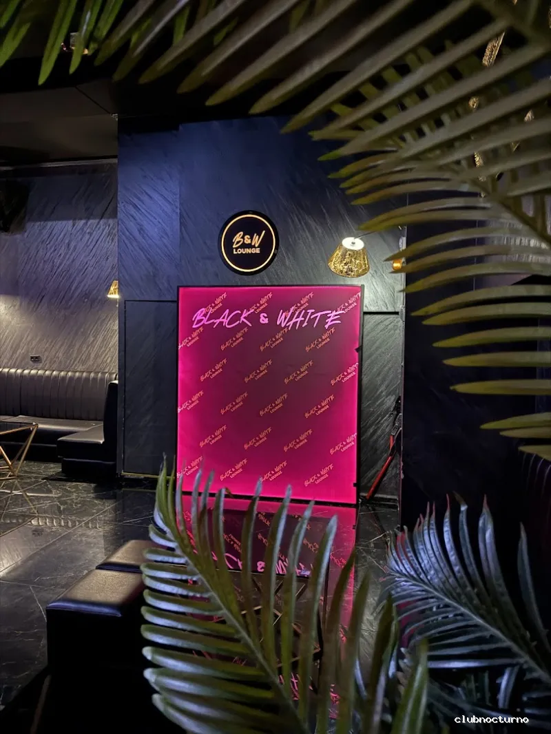 Black And White Club Mataro