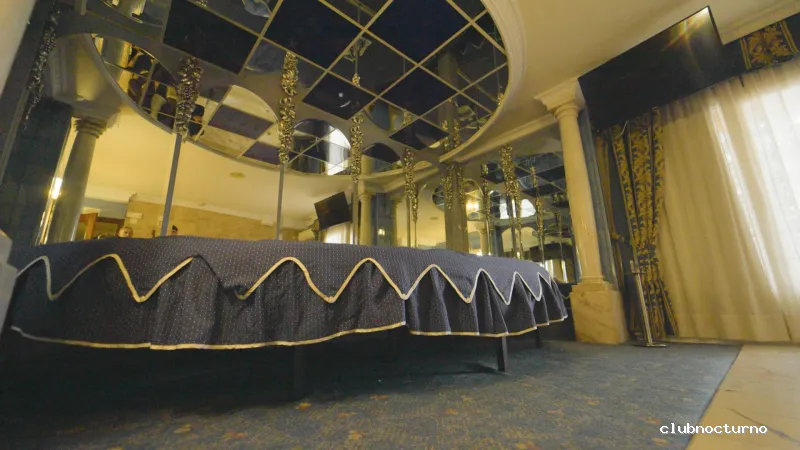 Sala & Hotel Flowers - Madrid