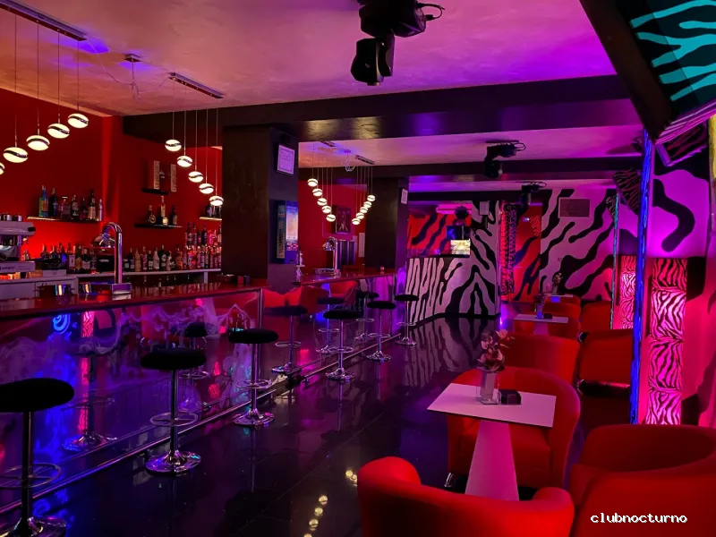 ANGEL’S “HOUSE CLUB”