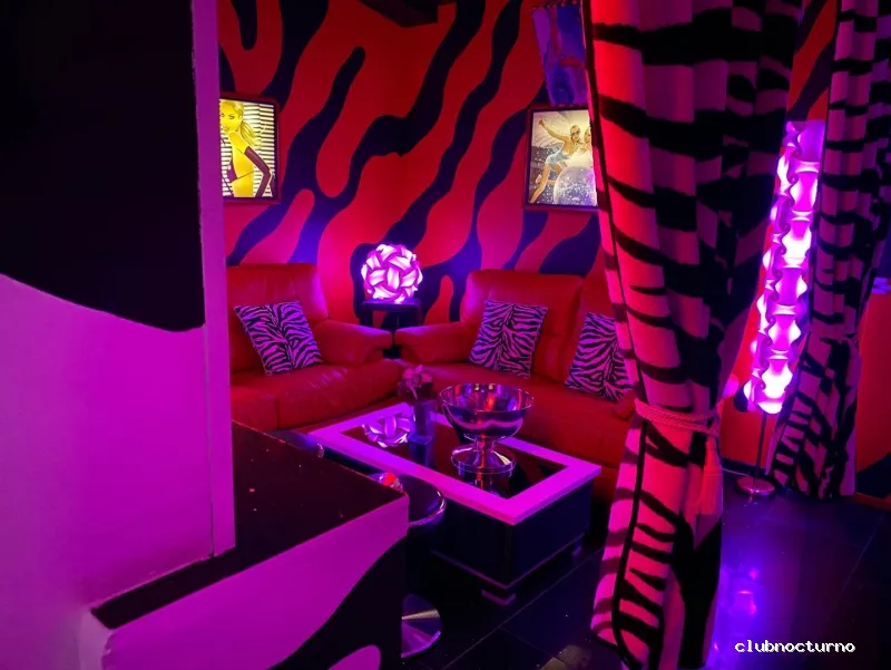 ANGEL’S “HOUSE CLUB”